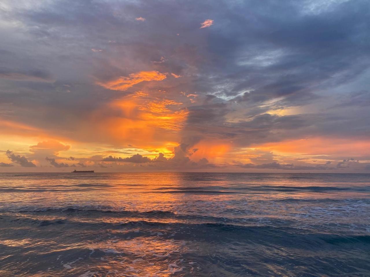 Ceylon Beach Haven Uppuveli ตรินโคมาลี ภายนอก รูปภาพ